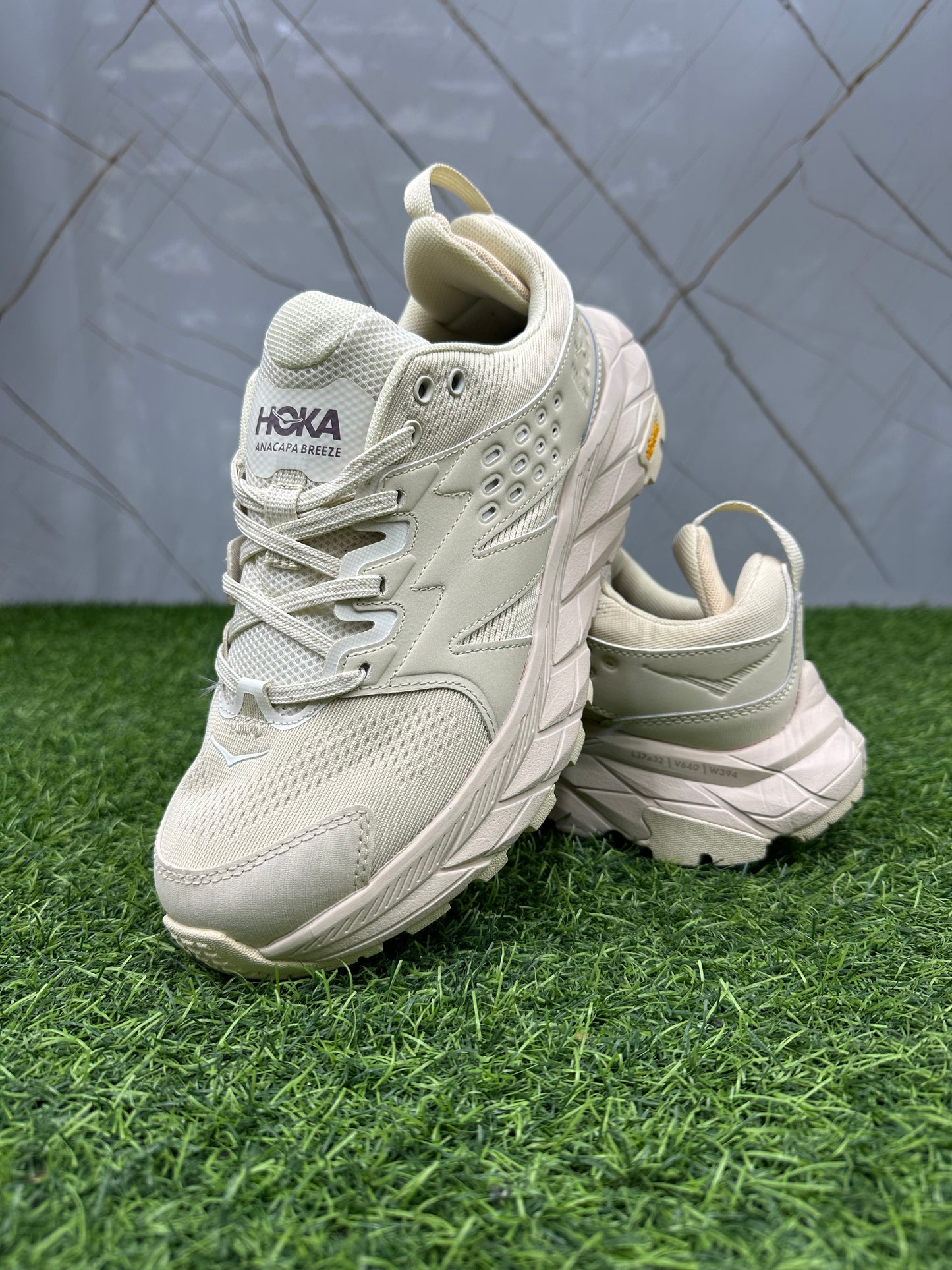Hoka an. Breeze low