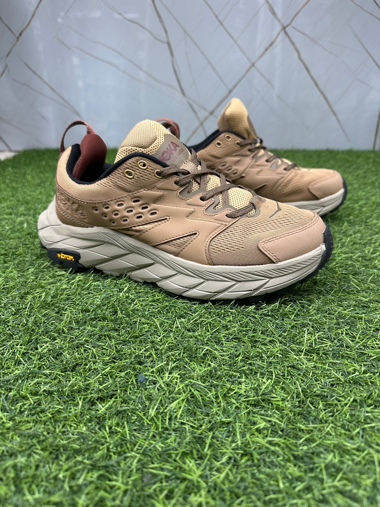 Hoka an. Breeze low