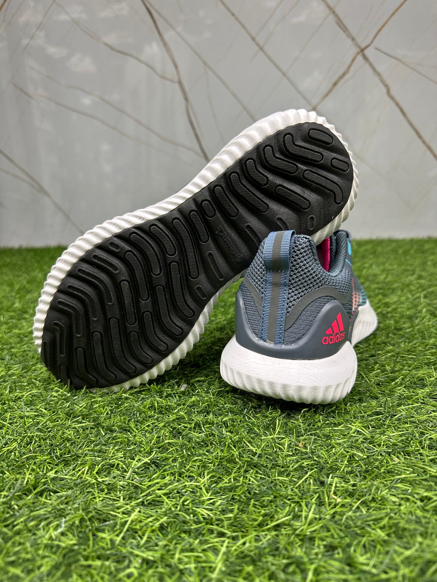 Ad. Alpha bounce