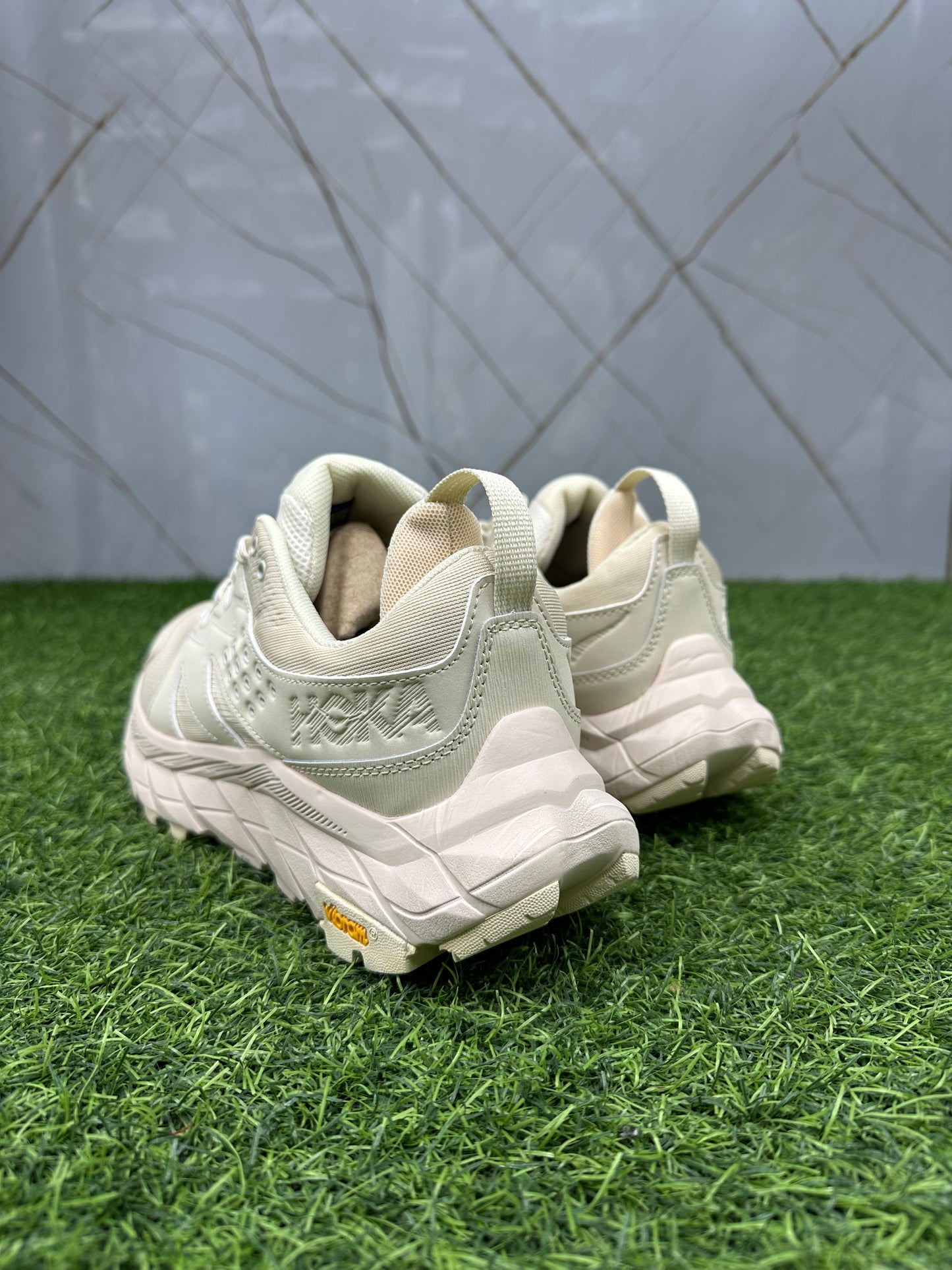 Hoka an. Breeze low