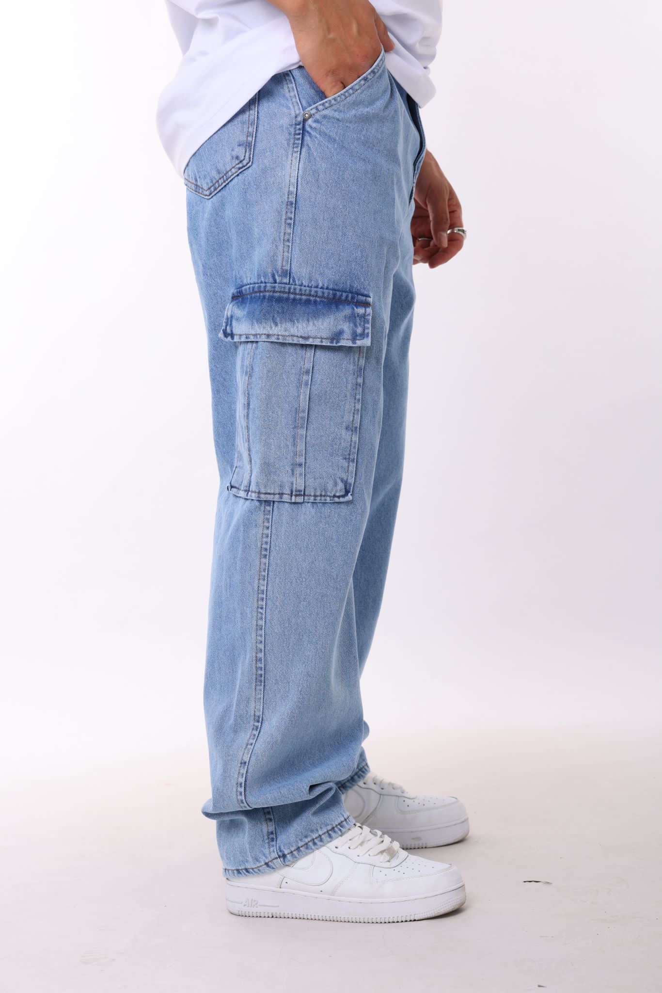 Baggy cargo jeans light blue
