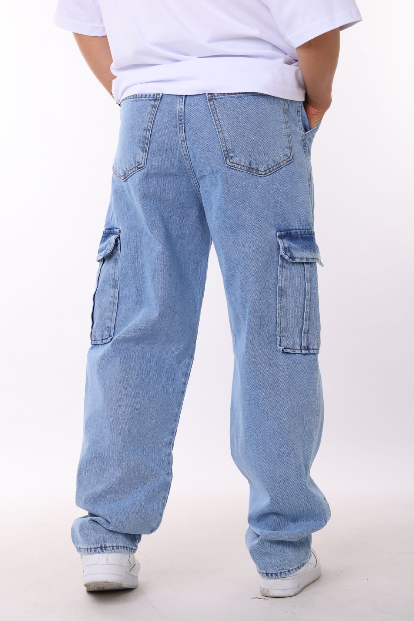 Baggy cargo jeans light blue