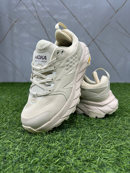 Hoka an. Breeze low