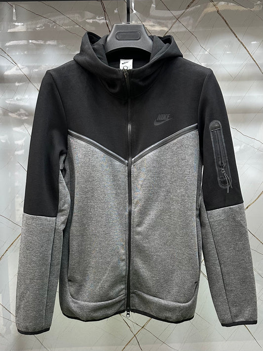 Hoody N. Teck