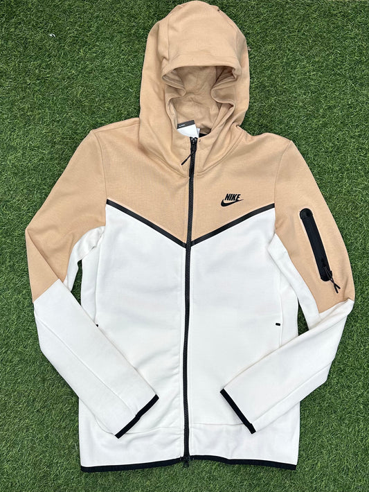 Hoody N. Tech